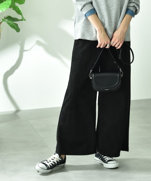 INTERPLANET（インタープラネット）の「スエードポンチウエストゴムワイドパンツ（その他パンツ・レディース・ブラック/グレー/モカ・FREE）」の2枚目の写真