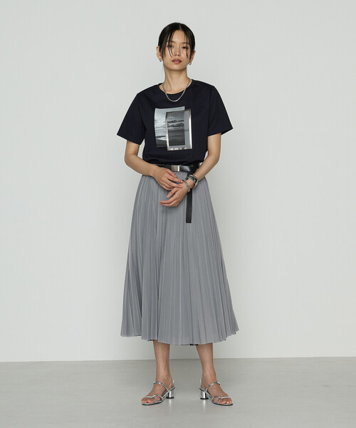 COMME CA（コムサ）の「スーピマコットンポンチ フォトTシャツ（Tシャツ/カットソー・レディース・ネイビー/ホワイト/グレイッシュベージュ/ブラウン・9号/11号）」の19枚目の写真