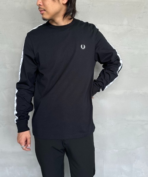 FRED PERRY（フレッドペリー）の「【WEB限定】[FRED PERRY/フレッドペリー] トラックテープデザイン ワンポイントロゴ刺繍ロンT（Tシャツ/カットソー・レディース・ブラック・S/M/L）」の16枚目の写真