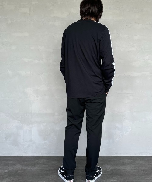 FRED PERRY（フレッドペリー）の「【WEB限定】[FRED PERRY/フレッドペリー] トラックテープデザイン ワンポイントロゴ刺繍ロンT（Tシャツ/カットソー・レディース・ブラック・S/M/L）」の11枚目の写真