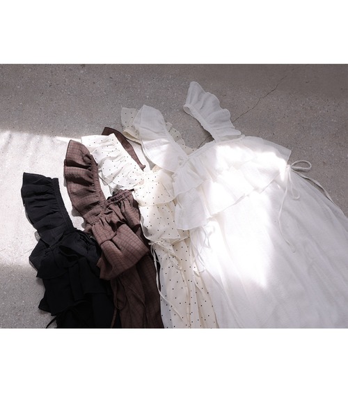 one after another NICE CLAUP（ワンアフターアナザーナイスクラップ）の「サイドリボンキャミワンピース（ワンピース・レディース・ドット/ブラウン系その他/ブラック/オフホワイト・FREE）」の5枚目の写真