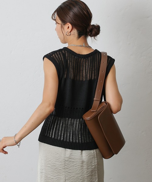 COLONY 2139(コロニートゥーワンスリーナイン)の「透かし柄ニットベスト(ベスト・レディース・ベージュ/ブラック/ブラウン・FREE)」の6枚目の写真