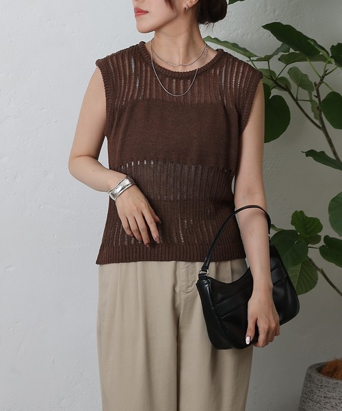 COLONY 2139(コロニートゥーワンスリーナイン)の「透かし柄ニットベスト(ベスト・レディース・ベージュ/ブラック/ブラウン・FREE)」の12枚目の写真