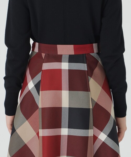 BLUE LABEL CRESTBRIDGE（ブルーレーベルクレストブリッジ）の「クレストブリッジチェッククロッシングビエラスカート（スカート・レディース・ベージュ系その他3・36/34/38/40）」の6枚目の写真