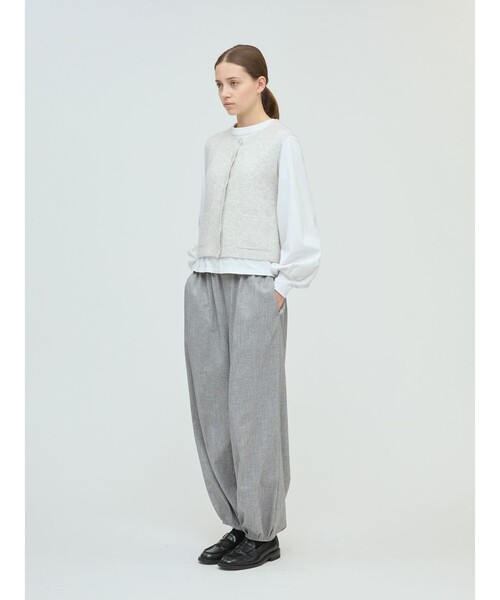 mizuiroind（ミズイロインド）の「mizuiro ind ブークレクルーネックベスト（ベスト・レディース・ブラック/チャコールグレー/オフホワイト・FREE）」の12枚目の写真