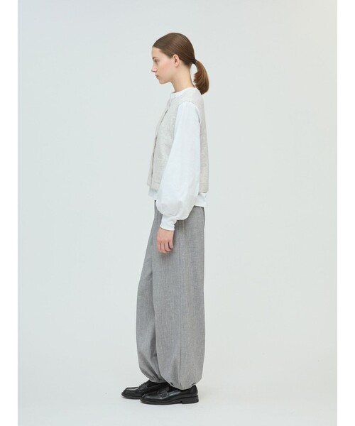 mizuiroind（ミズイロインド）の「mizuiro ind ブークレクルーネックベスト（ベスト・レディース・ブラック/チャコールグレー/オフホワイト・FREE）」の13枚目の写真