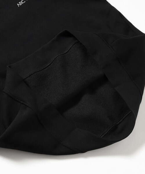 ARC'TERYX（アークテリクス）の「ARC’TERYX / Emblem Fleece Crew（スウェット・メンズ・ブラック・X-LARGE/LARGE/MEDIUM/SMALL）」の5枚目の写真