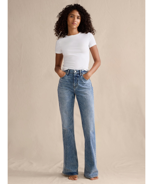 Banana Republic(バナナリパブリック)の「ハイライズ スリム ブーツカットジーンズ(デニムパンツ・レディース・インディゴブルー/ライトインディゴブルー・6/4/2/0/00)」の12枚目の写真