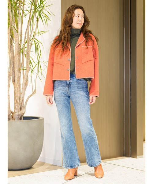 Banana Republic（バナナリパブリック）の「ハイライズ スリム ブーツカットジーンズ（デニムパンツ・レディース・インディゴブルー/ライトインディゴブルー・6/4/2/0/00）」の16枚目の写真