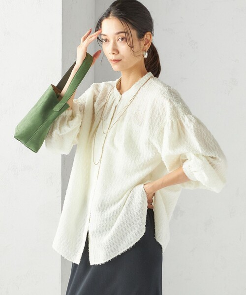 SHIPS(シップス)の「〈手洗い可能〉シアー ジャカード 袖 シャーリング ブラウス(シャツ/ブラウス・レディース・ブラック/オフホワイト/クリーム・ONE SIZE)」の11枚目の写真