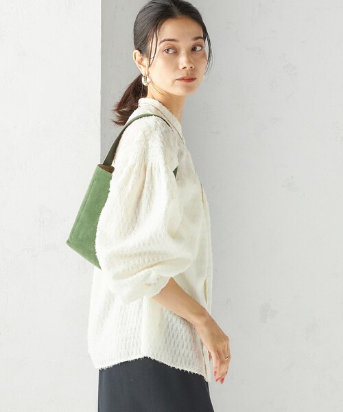 SHIPS(シップス)の「〈手洗い可能〉シアー ジャカード 袖 シャーリング ブラウス(シャツ/ブラウス・レディース・ブラック/オフホワイト/クリーム・ONE SIZE)」の14枚目の写真