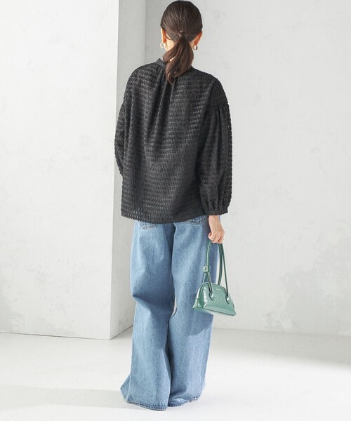 SHIPS(シップス)の「〈手洗い可能〉シアー ジャカード 袖 シャーリング ブラウス(シャツ/ブラウス・レディース・ブラック/オフホワイト/クリーム・ONE SIZE)」の21枚目の写真