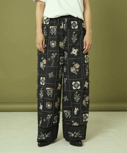 Freada(フリーダ)の「Freada/フリーダ パッチワーク花刺繍パンツ(その他パンツ・レディース・ブラウン/ブラック・フリ-)」の9枚目の写真