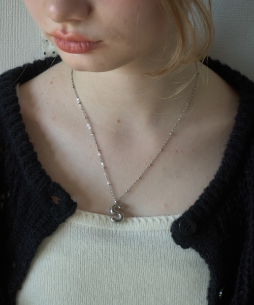 Birthday room（バースデイルーム）の「イニシャルネックレス/initial necklace（ネックレス・レディース・A/S/M/Y/K・FREE）」の4枚目の写真