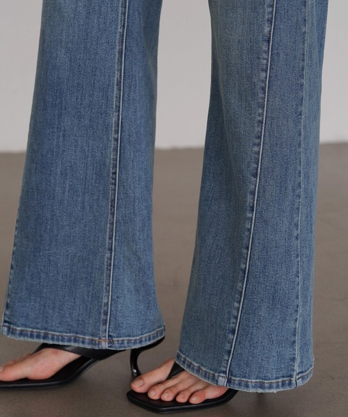 EIGHTHMONTH(エイスマンス)の「セミフレアジーンズ EM25a039【EIGHTHMONTH】(デニムパンツ・レディース・ブルー・M/S/L)」の12枚目の写真