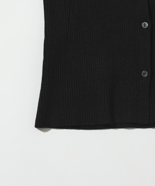 Firsthand（ファーストハンド）の「Firsthand/ファーストハンド 機能性素材 シルク入り ニットポロ ボリュームスリーブ ニット カーディガン / 抗ピル / マシンウォッシャブル（カーディガン/ボレロ・レディース・ブラック/グレー/レッド・ﾌﾘ-）」の15枚目の写真