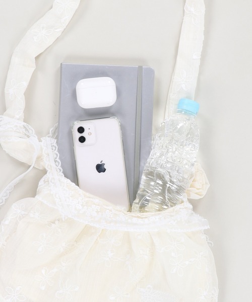 SPINNS（スピンズ）の「レースショルダーバッグ/ローズ（ショルダーバッグ・レディース・アイボリー・ONESIZE）」の12枚目の写真