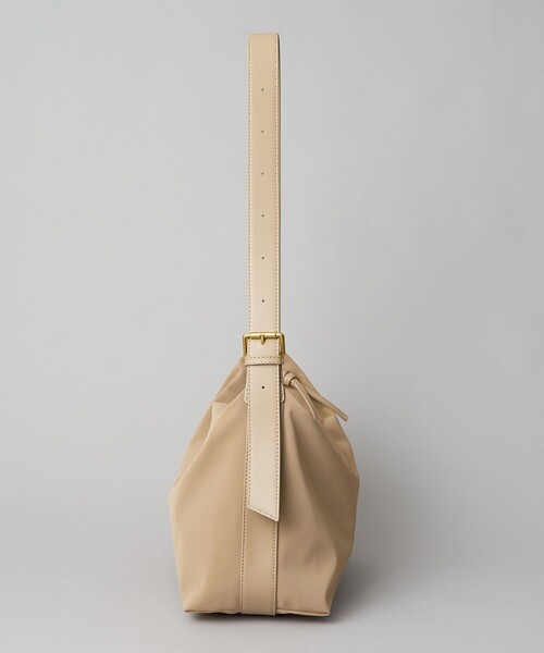 【ken11】 Uni&co. ベージュ ショルダーバッグ ken11様専用】 Uni&co. ベージュ ショルダーバッグ