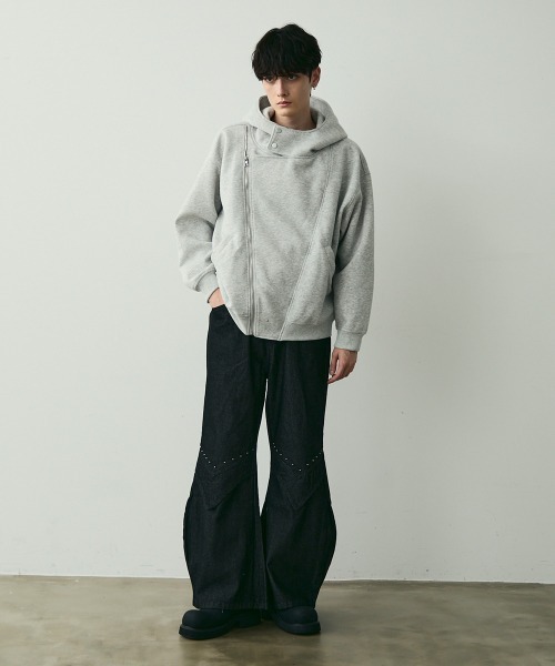 セール】Oversized Asymmetric Zip Hoodie / オーバーサイズアシメ