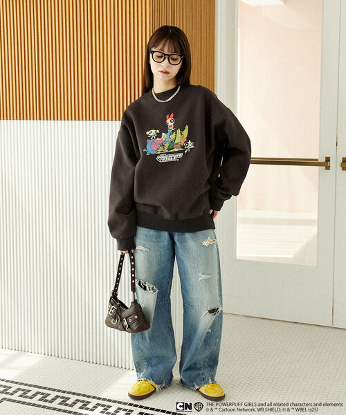 PUBLUX（パブリュクス）の「PUBLUX/パブリュクス 【THE POWERPUFF GIRLS】パワーパフ ガールズ フロントアート クルーネックスウェット　限定展開（スウェット・レディース・チャコールグレー/グレー・ﾌﾘ-）」の4枚目の写真