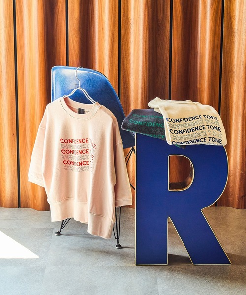 ROSE BUD（ローズバッド）の「SHORT LENGTH SWEAT TOP（スウェット・レディース・ピンク/ネイビー/オフホワイト・ONE SIZE）」の5枚目の写真