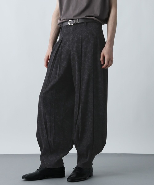 HARE(ハレ)の「【SET UP対応】YOSEバレルパンツ(HARE)(その他パンツ・メンズ・ブラック/グレー系その他/レッド・SMALL/MEDIUM)」の13枚目の写真