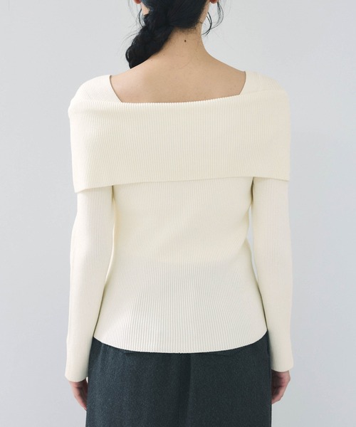 VIS（ビス）の「オフショルダーモチモチリブニット（ニット/セーター・レディース・ブラック/ダークブラウン/グレー/オフホワイト/グリーン系その他・FREE）」の22枚目の写真