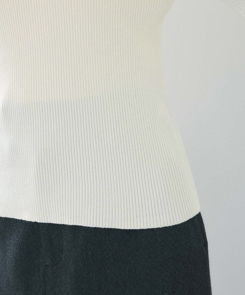 VIS（ビス）の「オフショルダーモチモチリブニット（ニット/セーター・レディース・ブラック/ダークブラウン/グレー/オフホワイト/グリーン系その他・FREE）」の19枚目の写真