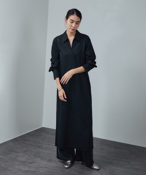 SALON adam et rope'（サロン アダム エ ロペ）の「ミルドジャージシャツワンピース（ワンピース・レディース・カーキ/ブラック・FREE）」の2枚目の写真