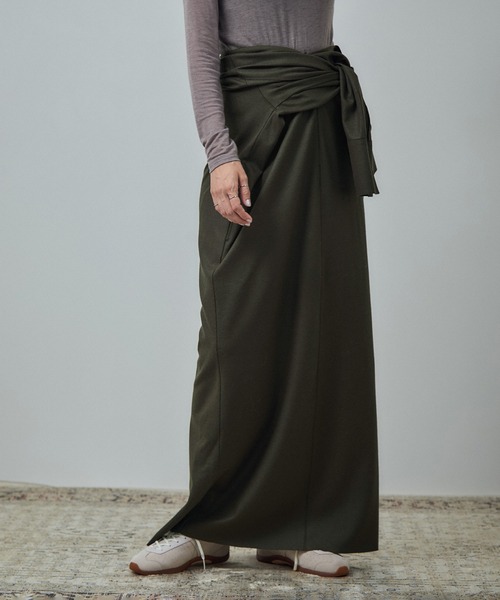 SALON adam et rope'（サロン アダム エ ロペ）の「ミルドジャージシャツワンピース（ワンピース・レディース・カーキ/ブラック・FREE）」の4枚目の写真