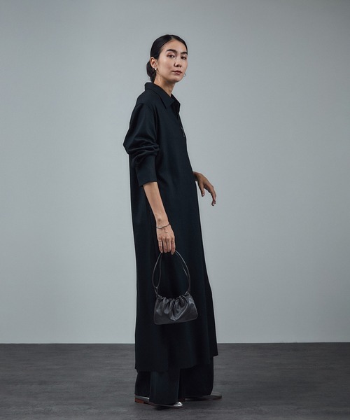 SALON adam et rope'（サロン アダム エ ロペ）の「ミルドジャージシャツワンピース（ワンピース・レディース・カーキ/ブラック・FREE）」の5枚目の写真