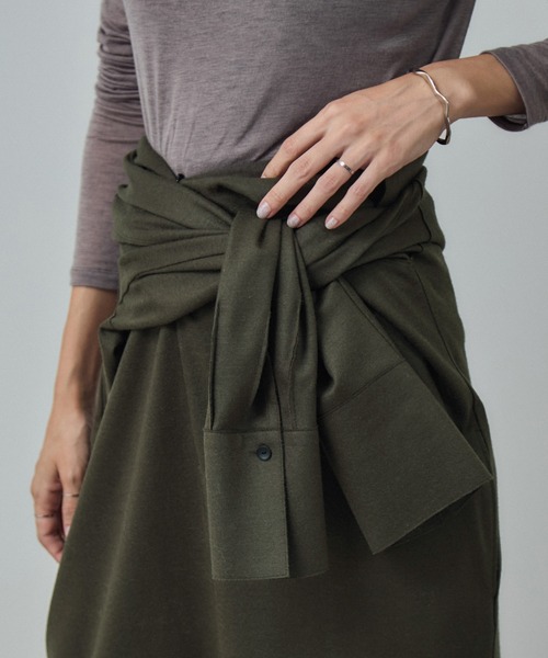 SALON adam et rope'（サロン アダム エ ロペ）の「ミルドジャージシャツワンピース（ワンピース・レディース・カーキ/ブラック・FREE）」の16枚目の写真