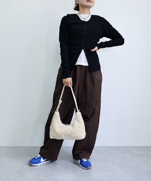 COLDE （コルデ）の「ボアショルダーバッグ（ショルダーバッグ・レディース・チャコール/アイボリー・FREE）」の22枚目の写真