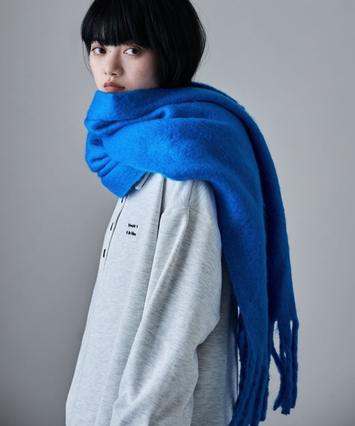 etoll.（エトル）の「フリンジシャギーボリュームマフラー（マフラー・レディース・ブラック/アイボリー/パープル/イエロー/ロイヤルブルー/グリーン/レッド・FREE）」の5枚目の写真