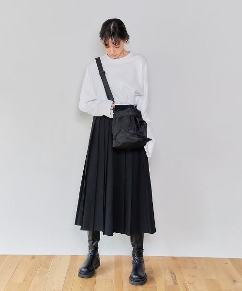 KALENO(カレノ)の「sickly pleats long skirt(スカート・レディース・グレー/ブラック/アイボリー・FREE)」の7枚目の写真