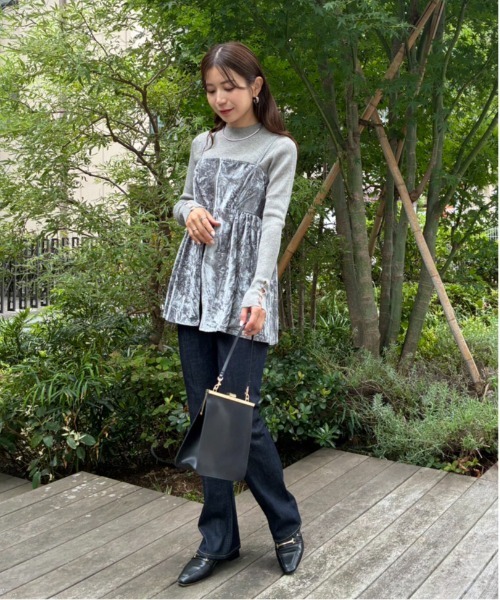 Sirin(シリン)の「【ZOZO限定】クラッシュベロアペプラムビスチェ(その他トップス・レディース・ブラウン/グレー・FREE)」の15枚目の写真