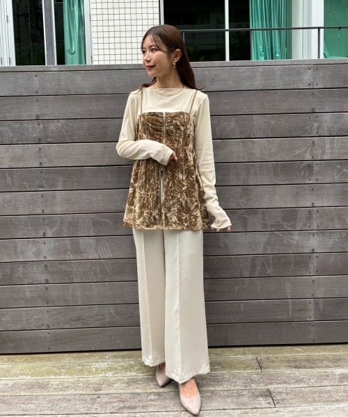 Sirin(シリン)の「【ZOZO限定】クラッシュベロアペプラムビスチェ(その他トップス・レディース・ブラウン/グレー・FREE)」の5枚目の写真