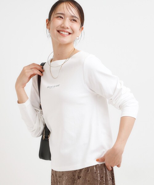 DRESKIP(ドレスキップ)の「【S-LL】お顔周りを美しく見せる ボートネックロンT(Tシャツ/カットソー・レディース・ホワイト系1/ダークブラウン系/ブラック系1/ピンク系2・01/02/03/04)」の2枚目の写真