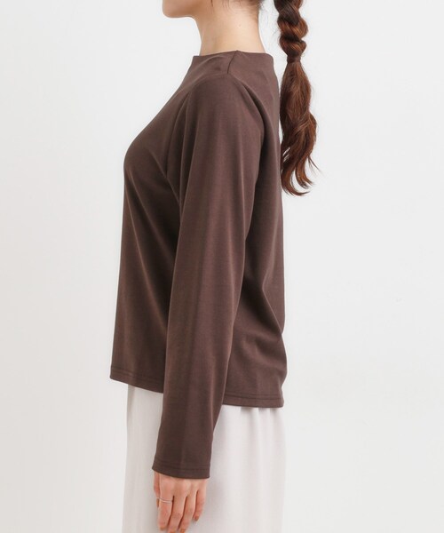 DRESKIP(ドレスキップ)の「【S-LL】お顔周りを美しく見せる ボートネックロンT(Tシャツ/カットソー・レディース・ホワイト系1/ダークブラウン系/ブラック系1/ピンク系2・01/02/03/04)」の15枚目の写真