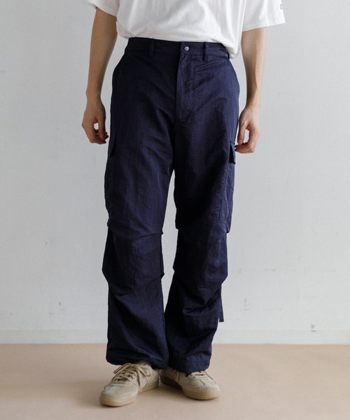 AMERICAN RAG CIE(アメリカンラグシー)の「【MEN】for BAYFLOW 6ポケットカーゴパンツ(カーゴパンツ・メンズ・ネイビー/ブラック・M/L)」の1枚目の写真