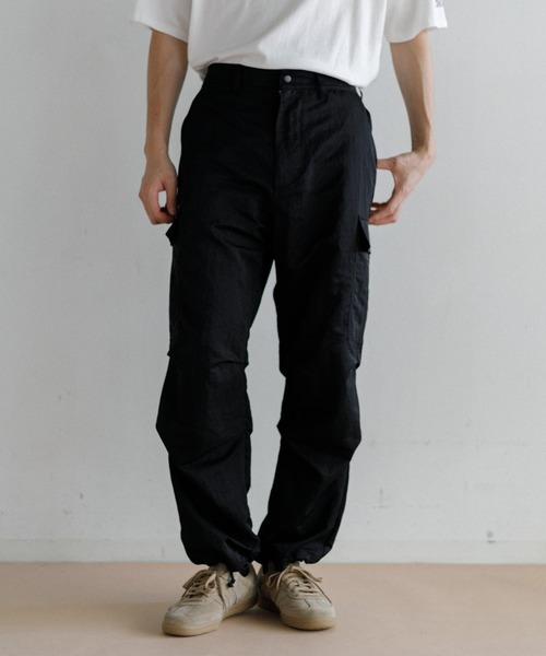AMERICAN RAG CIE(アメリカンラグシー)の「【MEN】for BAYFLOW 6ポケットカーゴパンツ(カーゴパンツ・メンズ・ネイビー/ブラック・M/L)」の2枚目の写真