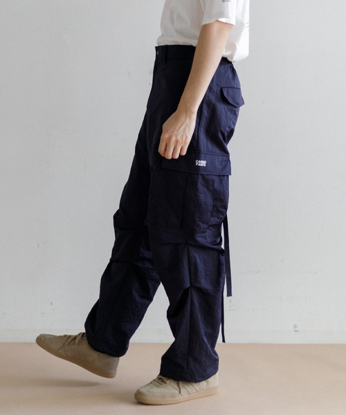 AMERICAN RAG CIE(アメリカンラグシー)の「【MEN】for BAYFLOW 6ポケットカーゴパンツ(カーゴパンツ・メンズ・ネイビー/ブラック・M/L)」の20枚目の写真