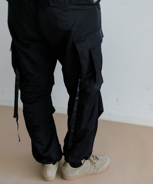 AMERICAN RAG CIE(アメリカンラグシー)の「【MEN】for BAYFLOW 6ポケットカーゴパンツ(カーゴパンツ・メンズ・ネイビー/ブラック・M/L)」の8枚目の写真