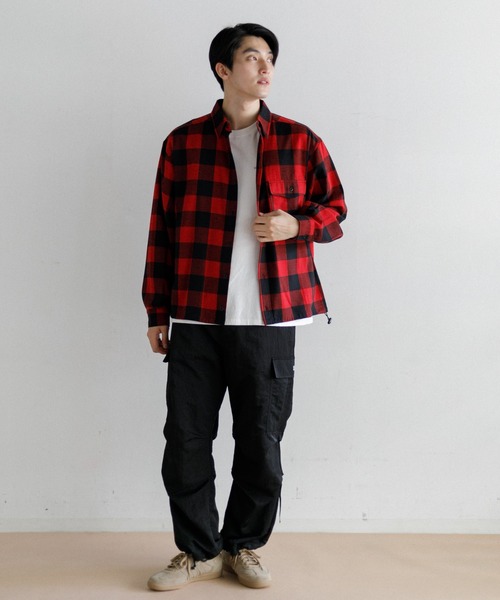AMERICAN RAG CIE(アメリカンラグシー)の「【MEN】for BAYFLOW 6ポケットカーゴパンツ(カーゴパンツ・メンズ・ネイビー/ブラック・M/L)」の16枚目の写真