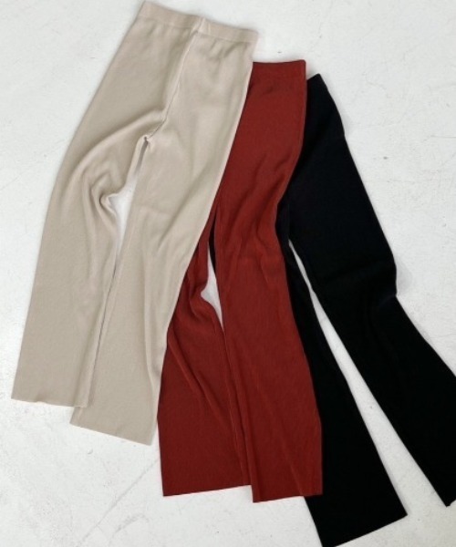 JUMELLE（ジュメロ）の「【カット可能,美脚】selfcut pleats pants（その他パンツ・レディース・ブラック/アイボリー・MEDIUM）」の2枚目の写真