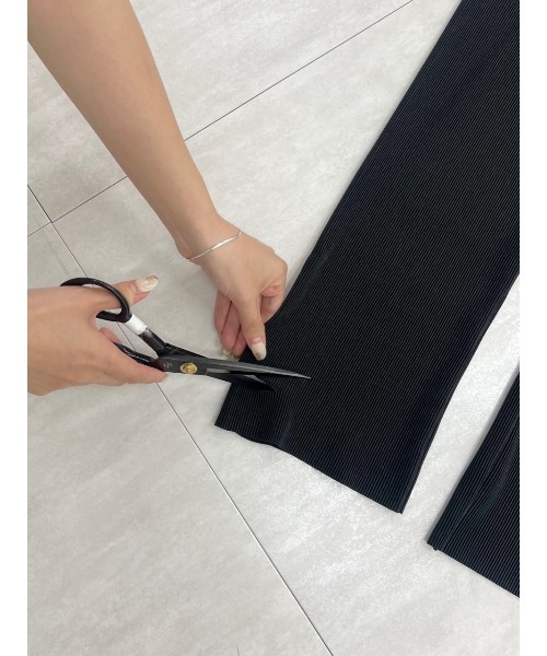 JUMELLE（ジュメロ）の「【カット可能,美脚】selfcut pleats pants（その他パンツ・レディース・ブラック/アイボリー・MEDIUM）」の14枚目の写真