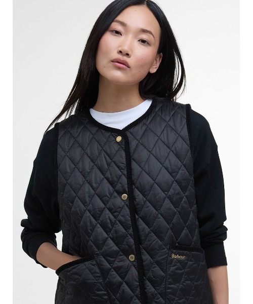Barbour(バブアー)の「Wilmaキルティング ベスト(レディース)(その他アウター・レディース・ベージュ/ブラック・10/8)」の14枚目の写真