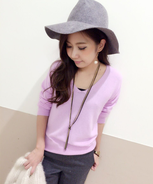 DouDou（ドゥドゥ）の「【DouDou】フェレットVネックニット（ニット/セーター・レディース・グレー/ラベンダー/ブラック/ネイビー・FREE）」の4枚目の写真