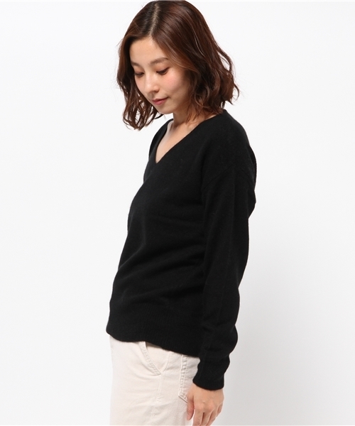 DouDou（ドゥドゥ）の「【DouDou】フェレットVネックニット（ニット/セーター・レディース・グレー/ラベンダー/ブラック/ネイビー・FREE）」の6枚目の写真