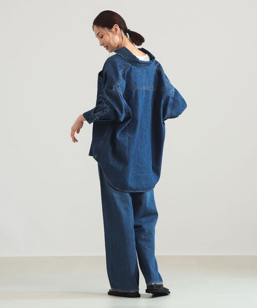 upperhights(アッパーハイツ)の「【別注】upper hights / THE MORGAN デニムシャツ(シャツ/ブラウス・レディース・ブルー系その他4・1/0)」の4枚目の写真